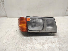 Laden Sie das Bild in den Galerie-Viewer, Frontscheinwerfer Mercedes-Benz W126 1268200261 Rechts Scheinwerfer Headlight SCH4361710056zh