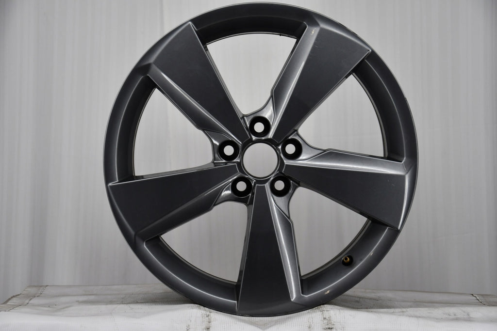 1x Alufelge 17 Zoll 7.0" 5x100 46ET Glanz Graphit 6JA601025 Seat Toledo FEL3249517743ft
