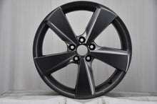 Load image into Gallery viewer, 1x Alufelge 17 Zoll 7.0" 5x100 46ET Glanz Graphit 6JA601025 Seat Toledo FEL3249517743ft