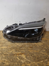 Laden Sie das Bild in den Galerie-Viewer, Frontscheinwerfer Toyota Yaris Cross LED Links Scheinwerfer Headlight SCH1692535149zr