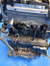 Laden Sie das Bild in den Galerie-Viewer, Motor Audi A4 B9 DEUA DEUC CZHA 2.0 TDI 150PS Diesel Engine Unkomplett