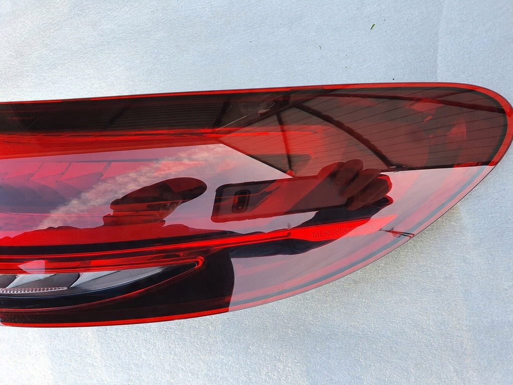 Rückleuchte Mercedes-Benz Eqc A2939064000 Rechts Rearlight