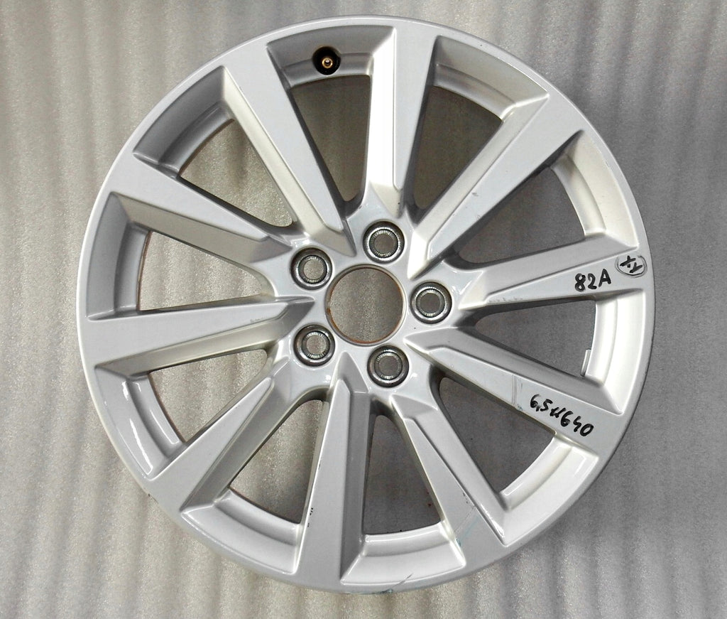 1x Alufelge 16 Zoll 6.5" 5x100 40ET Glanz Silber 82A601025C Audi A1 Rim Wheel