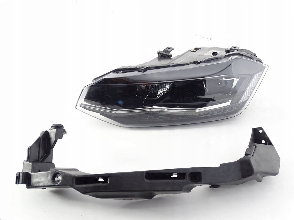 Frontscheinwerfer VW Polo 2G1941035F Links Scheinwerfer Headlight