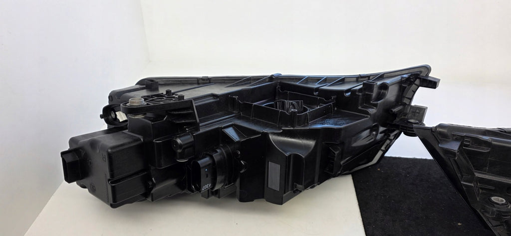 Frontscheinwerfer Skoda Octavia III Ein Satz Scheinwerfer Headlight SCH7170072585sg
