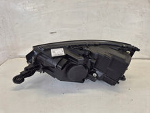 Laden Sie das Bild in den Galerie-Viewer, Frontscheinwerfer Skoda Fabia III 6V1941016F LED Rechts Scheinwerfer Headlight SCH4329808996px