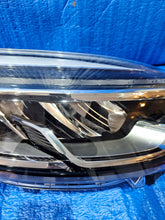 Laden Sie das Bild in den Galerie-Viewer, Frontscheinwerfer Renault Captur I 260107244R Full LED Rechts Headlight SCH3261057293nk
