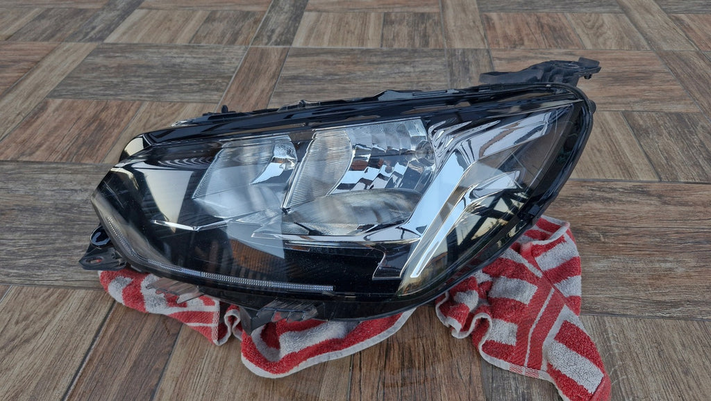 Frontscheinwerfer Peugeot 208 II 9823194080 Links Scheinwerfer Headlight SCH3546660607ha