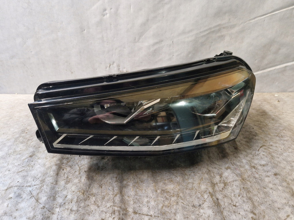 Frontscheinwerfer Skoda Fabia IV 6VB941015A FALSE Scheinwerfer Headlight SCH7977915238xx