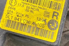 Laden Sie das Bild in den Galerie-Viewer, Frontscheinwerfer Skoda Yeti 5L1941016A Ein Stück (Rechts oder Links) Headlight