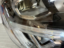 Laden Sie das Bild in den Galerie-Viewer, Frontscheinwerfer Ford Focus JX7B-13E014-AE Full LED Rechts Headlight SCH5773704873il