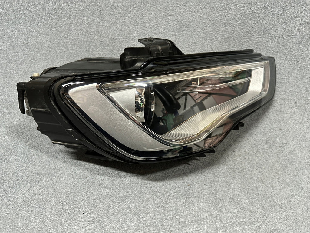 Frontscheinwerfer Audi A3 8V0941006 LED Ein Stück (Rechts oder Links) Headlight