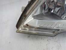 Laden Sie das Bild in den Galerie-Viewer, Frontscheinwerfer Mercedes-Benz Viano W639 Vito A6398201861 Links Headlight