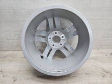 Load image into Gallery viewer, 1x Alufelge 17 Zoll 7.0" 5x112 42ET Glanz Silber 8W0601025P Audi A4 B9 Rim Wheel FEL9227818802zr
