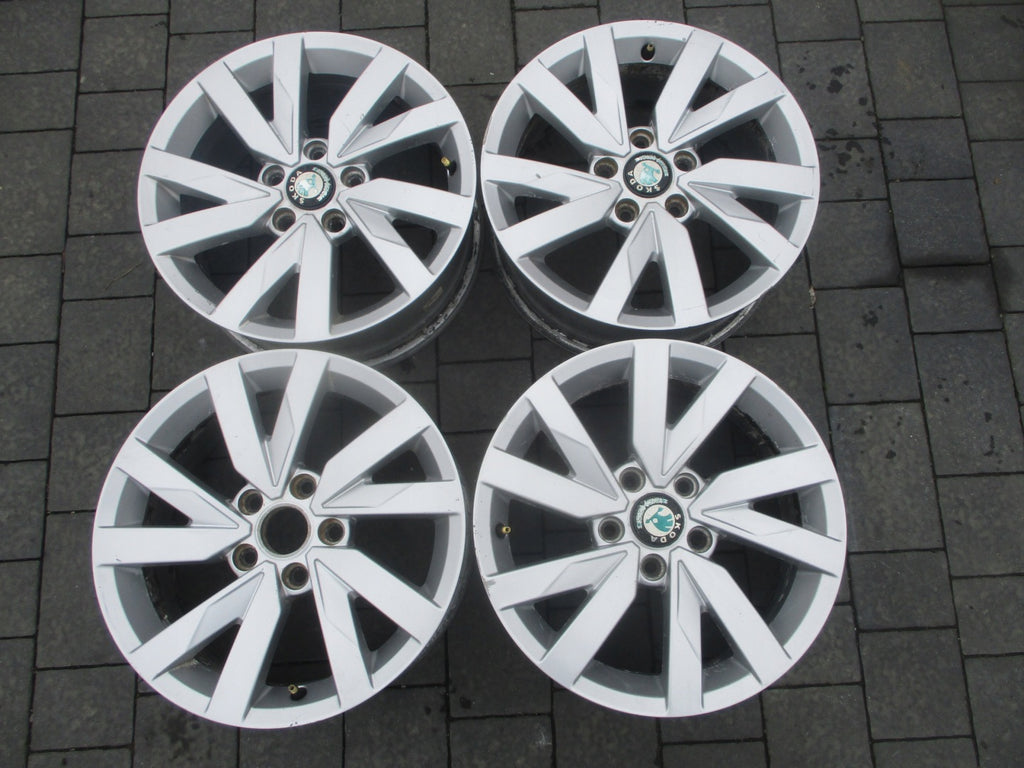 4x Alufelge 16 Zoll 6.5" 5x112 41ET Glanz Silber 3G0601025A Skoda I Rim Wheel FEL4936431459nv
