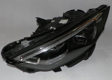 Laden Sie das Bild in den Galerie-Viewer, Frontscheinwerfer Mercedes-Benz Sl A2329061303 LED Ein Stück (Rechts oder Links)