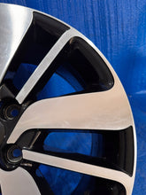 Laden Sie das Bild in den Galerie-Viewer, 1x Alufelge 17 Zoll 7.0&quot; 4x100 403007138R 403008014R Renault Captur Clio