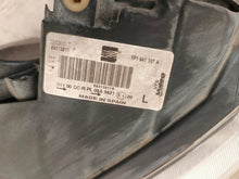 Laden Sie das Bild in den Galerie-Viewer, Frontscheinwerfer Seat Toledo III 1P1941007A LED Ein Stück (Rechts oder Links)