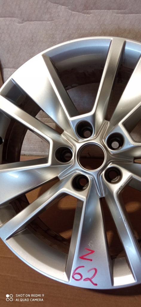 1x Alufelge 18 Zoll 7.0" 5x112 43ET Glanz Silber 565601025G Skoda Kodiaq
