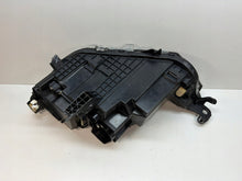 Laden Sie das Bild in den Galerie-Viewer, Frontscheinwerfer VW T Roc Rechts Scheinwerfer Headlight SCH2257660310xd