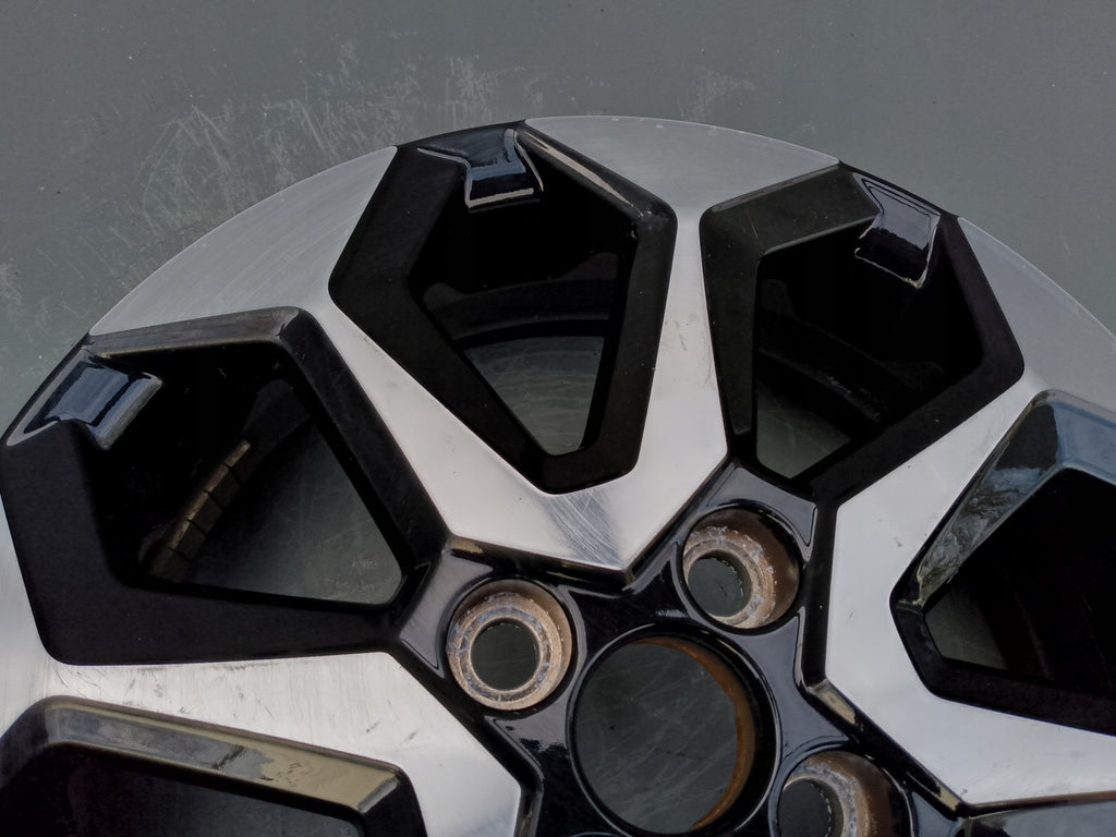 1x Alufelge 15 Zoll 4.5" 4x100 35ET 42611-0H050 Toyota Aygo Rim Wheel