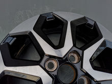 Laden Sie das Bild in den Galerie-Viewer, 1x Alufelge 15 Zoll 4.5&quot; 4x100 35ET 42611-0H050 Toyota Aygo Rim Wheel