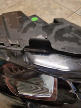 Laden Sie das Bild in den Galerie-Viewer, Frontscheinwerfer Citroën C3 III 9836161580 Full LED Rechts oder Links