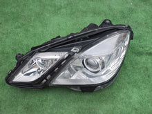 Laden Sie das Bild in den Galerie-Viewer, Frontscheinwerfer Mercedes-Benz W212 A2128205761KZ Links Scheinwerfer Headlight SCH1141451525nu