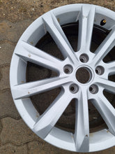 Load image into Gallery viewer, 1x Alufelge 17 Zoll 6.5&quot; 5x112 41ET 3G0601025C VW Passat Rim Wheel