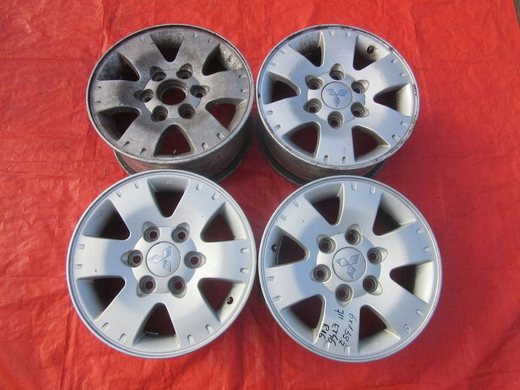 4x Alufelge 16 Zoll 7.0" 6x139.7 46ET Mitsubishi Pajero I Rim Wheel FEL5093076179fu