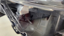 Laden Sie das Bild in den Galerie-Viewer, Frontscheinwerfer Mazda 3 Bm BSP551030 Rechts Scheinwerfer Headlight SCH4691024461ph