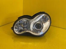 Laden Sie das Bild in den Galerie-Viewer, Frontscheinwerfer Mercedes-Benz W203 A2038203761 Xenon Links Headlight SCH5176288705fz