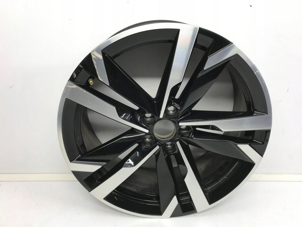 1x Alufelge 18 Zoll 5x100 657601025AM Skoda Scala Rim Wheel FEL4718132037cs
