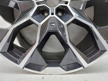 Laden Sie das Bild in den Galerie-Viewer, 1x Alufelge 22 Zoll 6895935 BMW X7 G07 Rim Wheel
