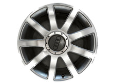 Load image into Gallery viewer, 1x Alufelge 18 Zoll 8.0&quot; 5x112 43ET Glanz Silber 4E0601025 Audi A4 Rim Wheel