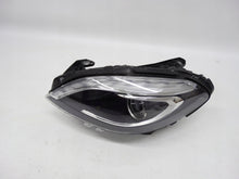 Laden Sie das Bild in den Galerie-Viewer, Frontscheinwerfer Mercedes-Benz W246 A2468207161 Xenon Links Headlight SCH2048907375mw