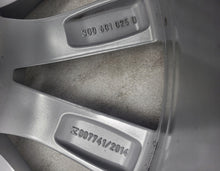 Load image into Gallery viewer, 1x Alufelge 17 Zoll 7.0" 5x112 40ET Glanz Silber 3G0601025D VW Passat B8 Beetle FEL8003614697oi