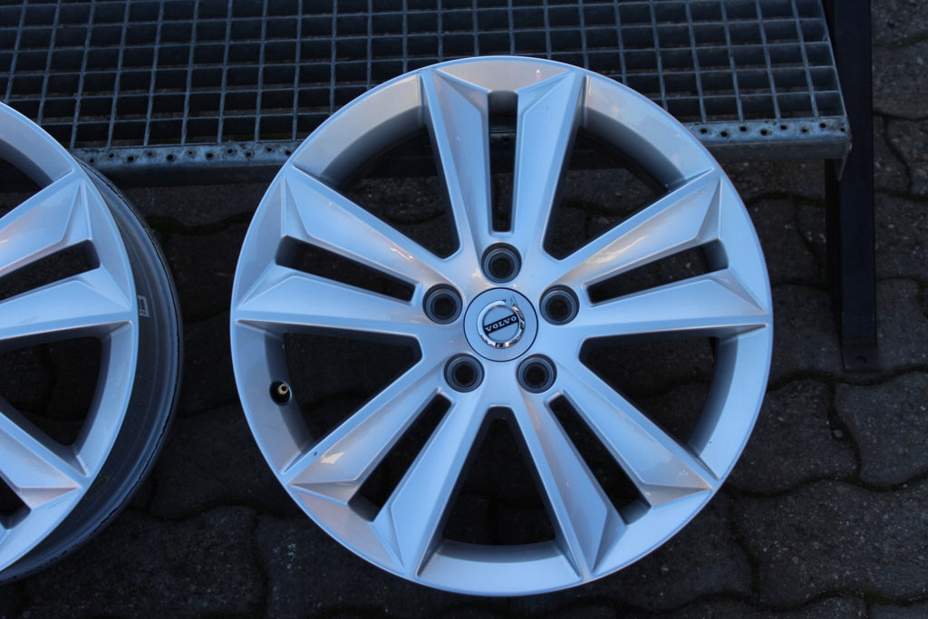 1x Alufelge 17 Zoll 7.0" 5x108 40 5ET Glanz Silber 31471309 Volvo V60 S60 FEL2646834899dr