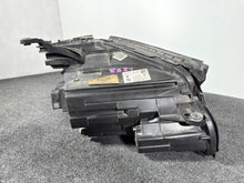 Laden Sie das Bild in den Galerie-Viewer, Frontscheinwerfer Mercedes-Benz W213 A2139067506KZ LED Links Headlight SCH8758723634sm