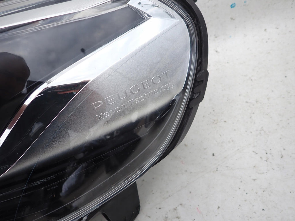 Frontscheinwerfer Peugeot Expert 9808573580-00 00197125-04 Xenon Links Headlight SCH4668694460jz