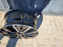 Load image into Gallery viewer, 1x Alufelge 17 Zoll 7.0" 5x112 48 5ET A2054019100 Mercedes-Benz Rim Wheel FEL3910842221ax