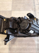 Load image into Gallery viewer, Frontscheinwerfer Dacia Sandero III Jogger 260605914R LED Links Headlight SCH7962862300jb