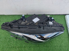 Laden Sie das Bild in den Galerie-Viewer, Frontscheinwerfer Mercedes-Benz A1189068501 Links Scheinwerfer Headlight SCH9918484133rz