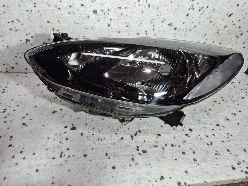 Frontscheinwerfer Mazda II DG80-51040 Links Scheinwerfer Headlight