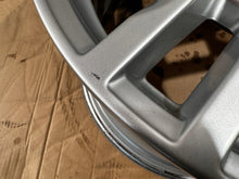 Load image into Gallery viewer, 1x Alufelge 17 Zoll 8.5" 5x112 50ET 8S0601025A Audi Tt Rim Wheel FEL2595769734bn