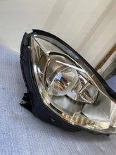 Load image into Gallery viewer, Frontscheinwerfer Mercedes-Benz W204 A2048205059 LED Rechts Headlight