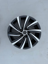 Load image into Gallery viewer, 1x Alufelge 18 Zoll 7.5&quot; 5x112 48ET 5E3601025AS Skoda Rim Wheel