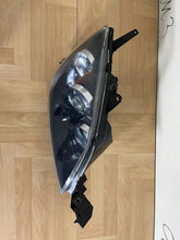 Laden Sie das Bild in den Galerie-Viewer, Frontscheinwerfer Mazda 3 Rechts Scheinwerfer Headlight