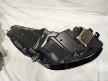 Laden Sie das Bild in den Galerie-Viewer, Frontscheinwerfer Tesla Model Y 1514952-00-D LED Links Scheinwerfer Headlight