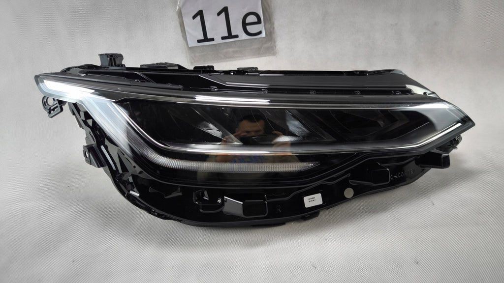Frontscheinwerfer VW Golf VIII 5H1941006A LED Rechts Scheinwerfer Headlight SCH6282282218lx
